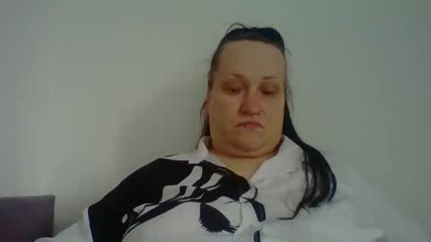 Snapshot of _squirty_pussyyy_ chatting on 11-23-25, 08:25 Melisa online show from 11-23-25, 08:25