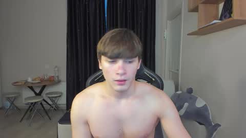 Snapshot of _stager_ chatting on 12-15-25, 04:50 MARKPVT IS OPEN online show from 12-15-25, 04:50