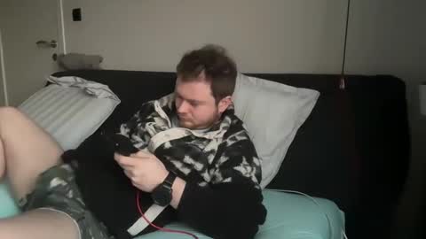 Snapshot of _stevie___ chatting on 03-02-25, 05:25 _stevie___ online show from 03-02-25, 05:25