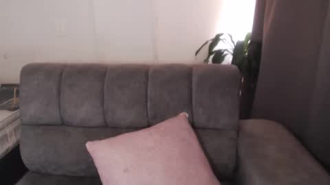 Snapshot of _sunnyferrell chatting on 01-28-25, 02:10 Arianna online show from 01-28-25, 02:10