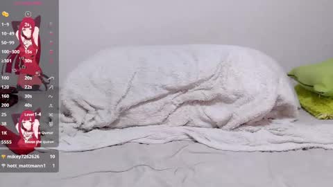 Snapshot of _svetlana_buenachica_ chatting on 04-26-26, 06:00 _svetlana_buenachica_ online show from 04-26-26, 06:00