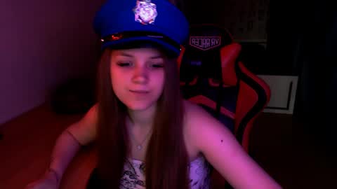 Mari online show from 05-11-26, 04:59