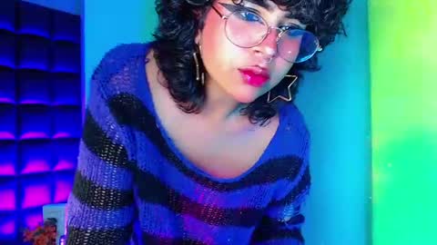 Snapshot of _sweet_kuromi chatting on 01-30-25, 10:29 Kuromi online show from 01-30-25, 10:29