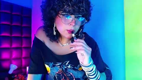 Snapshot of _sweet_kuromi chatting on 03-12-25, 08:30 Kuromi online show from 03-12-25, 08:30