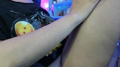 Snapshot of _sweet_kuromi chatting on 09-10-25, 06:35 Kuromi online show from 09-10-25, 06:35