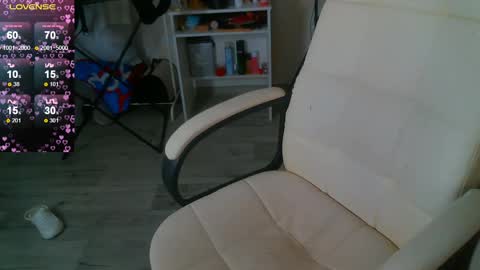 Milana   welcome to my world  online show from 02-17-25, 11:34