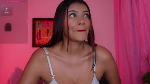 Snapshot of _sweet_vict0ria1 chatting on 04-20-26, 02:03 0900 p.m a 0500 a.m Colombia time UTC -5 online show from 04-20-26, 02:03