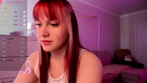 Snapshot of _sweetiemary_ chatting on 03-04-26, 01:55 _sweetiemary_ online show from 03-04-26, 01:55