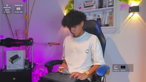 Snapshot of _taylor_black chatting on 06-04-26, 09:10 Taylor online show from 06-04-26, 09:10