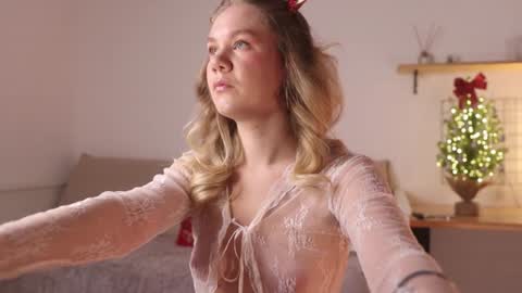 Annie online show from 12-26-24, 01:40