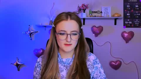 Snapshot of _tessa_moon chatting on 02-18-26, 09:11 _tessa_moon online show from 02-18-26, 09:11