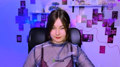 Snapshot of _tessa_moon chatting on 03-18-26, 08:01 _tessa_moon online show from 03-18-26, 08:01