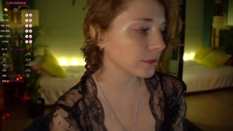 Snapshot of _the_sun_ chatting on 01-25-25, 09:46 Evi online show from 01-25-25, 09:46