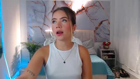 _tiffany1 online show from 09-09-25, 08:08