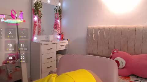 Snapshot of _tiffany1 chatting on 06-18-26, 01:17 _tiffany1 online show from 06-18-26, 01:17
