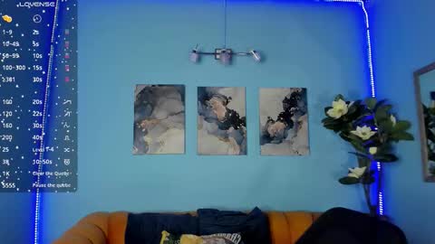 Tifa online show from 09-24-25, 03:32