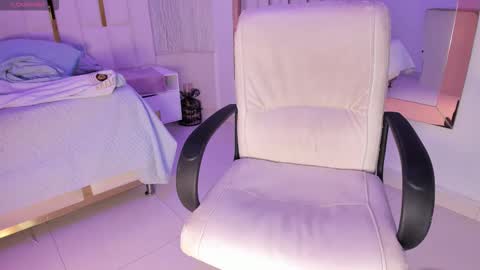 Rousse  online show from 01-11-26, 07:08