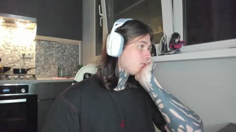 _torfin_ online show from 03-06-25, 12:21