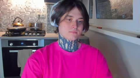 _torfin_ online show from 04-11-26, 12:37