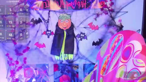     online show from 10-25-25, 03:03