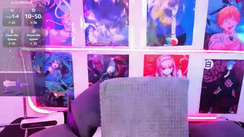     online show from 11-12-25, 03:07