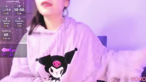 Snapshot of _urcutekitty chatting on 06-06-26, 05:45 online show from 06-06-26, 05:45