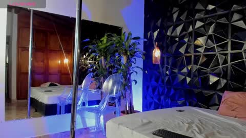 Snapshot of _valentina_69 chatting on 01-24-25, 03:43 _valentina_69 online show from 01-24-25, 03:43