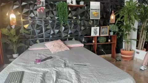 Snapshot of _valentina_69 chatting on 09-19-25, 03:45 _valentina_69 online show from 09-19-25, 03:45