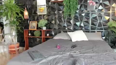 Snapshot of _valentina_69 chatting on 10-30-25, 02:51 _valentina_69 online show from 10-30-25, 02:51