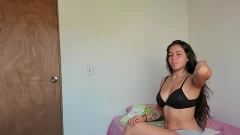 Snapshot of _valentina_69 chatting on 11-07-25, 04:29 _valentina_69 online show from 11-07-25, 04:29