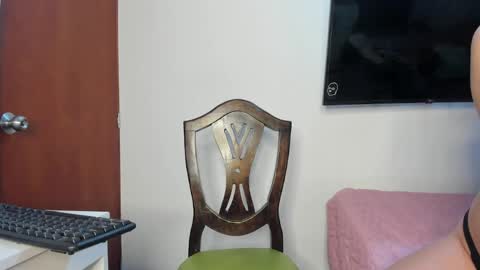 Snapshot of _valentina_69 chatting on 05-29-26, 11:58 _valentina_69 online show from 05-29-26, 11:58
