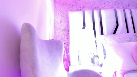 Snapshot of _valeria___ chatting on 02-08-25, 06:54 valeria jade online show from 02-08-25, 06:54