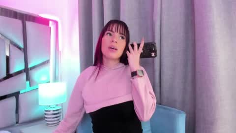 Snapshot of _valeria_saenz_ chatting on 06-08-26, 01:22 _valeria_saenz_ online show from 06-08-26, 01:22