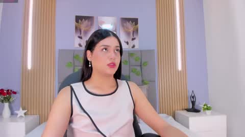 Snapshot of _valerycooper chatting on 04-20-26, 11:24 _valerycooper online show from 04-20-26, 11:24