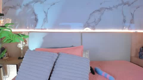 Valery online show from 02-17-26, 03:36