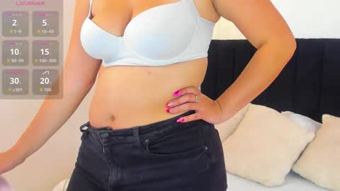 Snapshot of _vanie chatting on 09-15-25, 04:34 _vanie online show from 09-15-25, 04:34