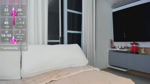 Snapshot of _veenus chatting on 02-08-25, 02:04 stephany online show from 02-08-25, 02:04