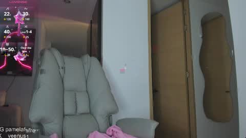 Snapshot of _veenus chatting on 04-26-26, 11:02 stephany online show from 04-26-26, 11:02