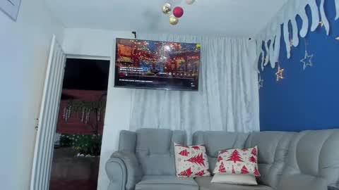 Veronica  online show from 12-15-24, 04:51