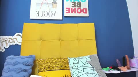 Veronica  online show from 01-24-25, 05:21