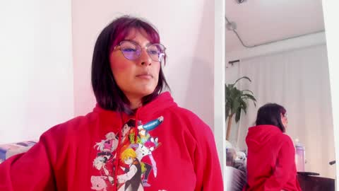 Veronica online show from 01-05-25, 01:36