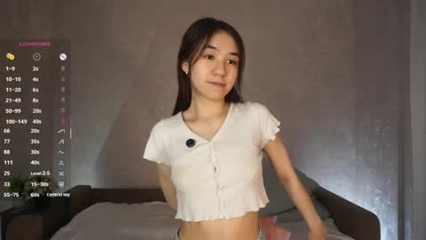 Snapshot of _vi_vi_ chatting on 04-24-26, 05:26 Viola online show from 04-24-26, 05:26