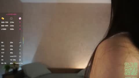 Snapshot of _vi_vi_ chatting on 05-18-26, 05:19 Viola online show from 05-18-26, 05:19