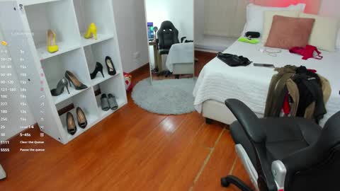 Sol online show from 03-09-25, 01:59