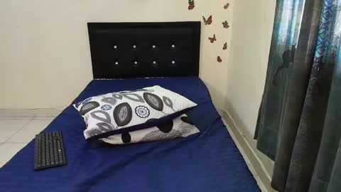 _victoriia_971 online show from 02-20-25, 12:36