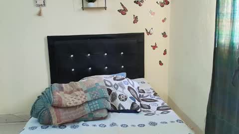 _victoriia_971 online show from 11-25-25, 12:27