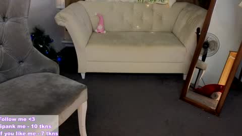 Violet online show from 12-15-24, 03:13