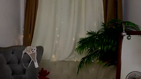 Violet online show from 01-12-25, 11:26