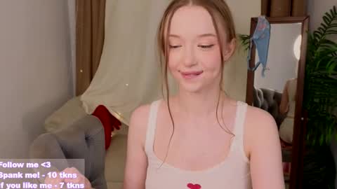 Violet online show from 03-06-25, 11:42