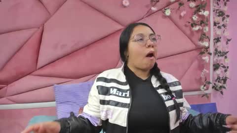 _violeta18_ online show from 11-23-25, 02:44